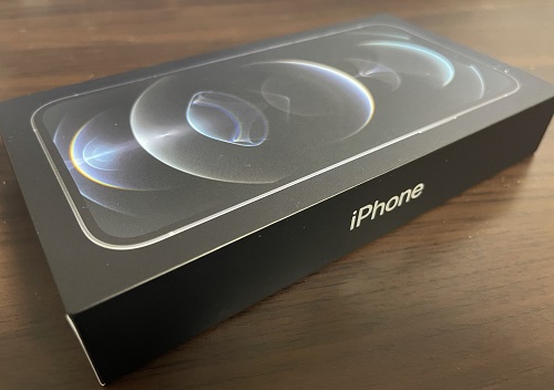 iPhone12の箱