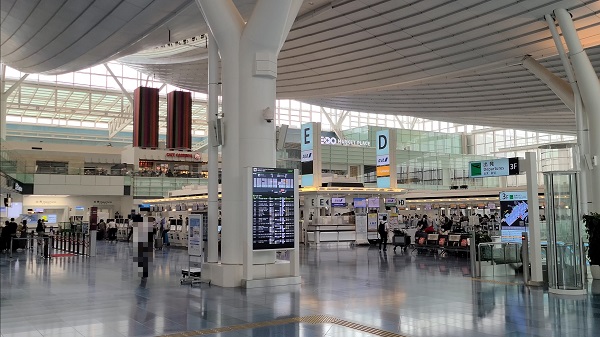 羽田空港第3ターミナル出発階の様子(2022年8月下旬)